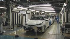 Skandál japonských automobilek. Toyota i Mazda zastavily některé dodávky