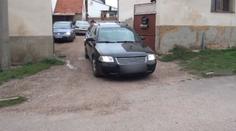 Mrtvola u školky: Kamarádi slibují pomstu, rodina podezřelého prchla