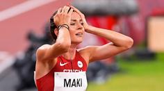 Atletka Mäki: Divoká rozlučka se svobodou. Podprsenky a obří penisy