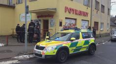 Zavražděnou oplakávaly desítky lidí. Policie má podezřelého