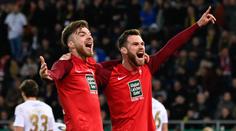 Tomu se říká oddanost! 17 tisíc fanoušků sledovalo zápas na stadionu v televizi