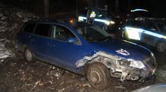 Řidič na jihu Čech to pořádně rozjel. Měl 1,5 promile, pistoli a tři zákazy řízení