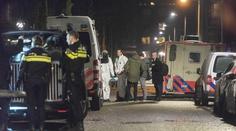 Střelci v Amsterdamu vraždili u dětského klubu. Zemřel mladík