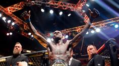 Zápasník Adesanya zpátky na trůnu v UFC. Hvězdný Masvidal ukončil kariéru