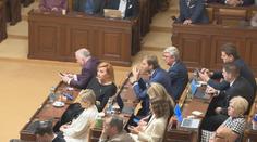 Skoro polovina poslanců kumuluje funkce. Ve Sněmovně sedí hejtmani i starostové