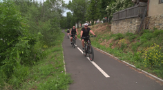 Na silnicích umírá mnoho cyklistů. Přibývá nehod na elektrokolech
