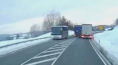 Za nebezpečné předjíždění hrozí Čechovi v Německu i doživotí!