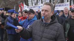 Naštvaní zaměstnanci Liberty Ostrava vyšli do ulic. Doma jsou už dva měsíce