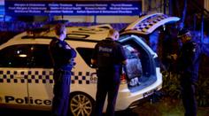 Melbourne otřásl výbuch, střílelo se! 2 mrtví, muž vzal rukojmí