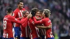 Atlético porazilo Sevillu i v deseti. Rozhodl střídající Llorente