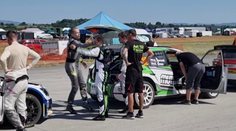 Závod v české rally vyhrál mladík Stříteský. Dva jezdci se do sebe pustili