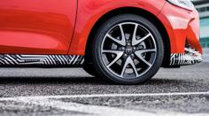 Toyota malá auta umí a nehodlá to s nimi vzdát. Chystá další, levnější model