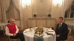 Zeman i Babišova vláda porušují ústavu, tvrdí právník! Co vy na to?