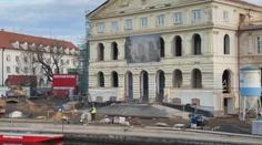 Rekonstrukce domu se prodražila o 300 milionů. Město žaluje architekta