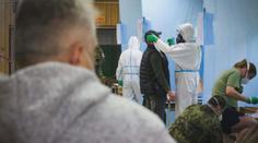 Armáda vyrazila do Dolu Darkov. Na Covid-19 testují tisíce lidí