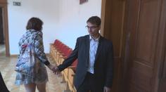 Sanitář měl znásilnit ženu v nemocnici. Nejprve se přiznal, teď vinu popírá