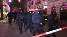 Praha: Policisté se samopaly vtrhli do podniku! Hledali ozbrojence