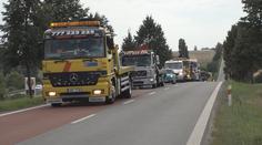 Kuriózní rekord aut odtahovek. Vytvořila vlak delší než půl kilometru!
