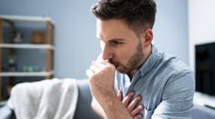 Muž s kašlem odkládal návštěvu lékaře. Ve 34 letech nečekaně zemřel