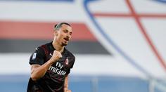 Zlatan zničil Sampdorii a zajistil Milánu Evropu. Juventus nedal gól