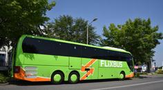 Flixbus nechal lidi na odpočívadle: Věděli, že pauza je jen 5 minut, tvrdí