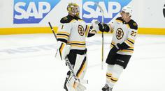 Boston je po další výhře krok od postupu. Hyman zachránil Edmonton v prodloužení