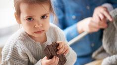 Špatná zpráva pro milovníky sladkostí. Čokoláda nejspíš pořádně zdraží