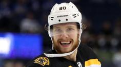 Režisér Pastrňák! Český démon nahrál na čtyři góly, Boston válel