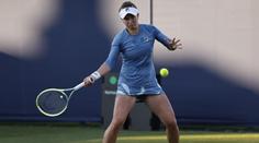 Krejčíková jde po bitvě ve Wimbledonu dál. Tři Češky vypadly, končí i Macháč