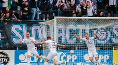 Slovácko zvítězilo gólem v nastavení a jde před Spartu. Zabral i Liberec