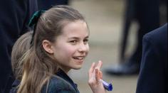 Z princezny Charlotte už je slečna. Roste tak rychle, je krásná, žasnou fanoušci