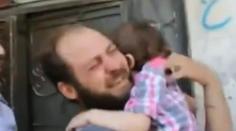 Myslel si, že mu syna vzal CHEMICKÝ útok. Pak ho ale našel a zhroutil se štěstím