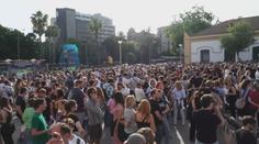 Dost bylo turistů. V dovolenkové destinaci proti nim protestovaly tisíce lidí