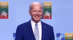 Biden odmítl povečeřet s kolegy z NATO. Musím si připravit řeč, vymluvil se