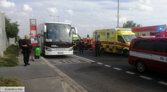 Tragická nehoda v Ratiboři: Muž vešel přímo před autobus, srážku nepřežil
