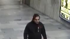Muž se nabídl, že turistku doprovodí, pak ji měl znásilnit! Hledá ho policie