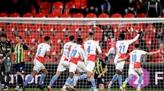 Slavia přehrála Fenerbahce a postupuje, Sparta končí