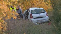 Auto na Chrudimsku skončilo na střeše, dvě ženy zemřely