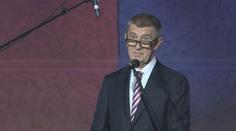 "Byl jsem členem KSČ a nejsem na to pyšný," řekl Babiš. CELÝ PROJEV