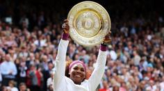 Byla na pokraji smrti, teď je Serena Williamsová opět šampionkou