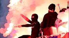 Hrůza v Belgii. Fotbalistovi bouchla v ruce petarda, přišel o několik prstů