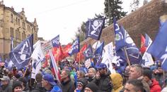 Horký podzim v Česku. Odbory zuří kvůli platům, od září chtějí rozjet protesty