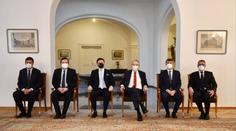 Za Zemanem přijely špičky politické scény, řešil se covid i zahraničí