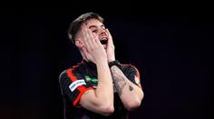 Největší idiot, co kdy hrál šipky, kritizuje Nizozemec dopingového hříšníka