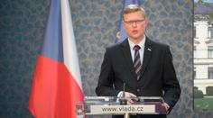 Bělobrádek rozzuřil pejskaře: Psi neumírají, ale chcípnou, napsal