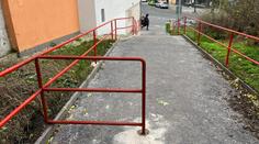 Lidé v pražském Podolí kroutí hlavou nad úpravami oblíbeného schodiště