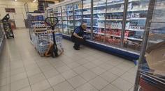 Kyberútok na stovky supermarketů ve Francii. Zkazily se tuny potravin