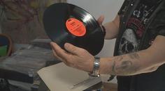 Vinylové desky jedou. Ve Valašském Meziříčí se sešli nadšenci z širokého okolí