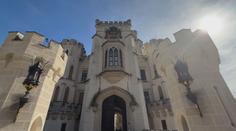 Na české památky chodí méně turistů. Zmizeli ti z Ruska a Asie