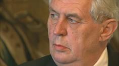 Zeman vetoval snížení plateb za státní pojištěnce. Vysvětlil důvody